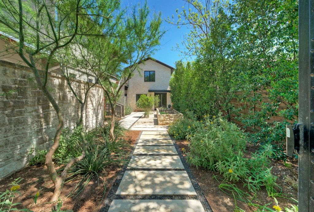 2309 South 4th Street Austin, TX 78704 - Photo 4 of 36