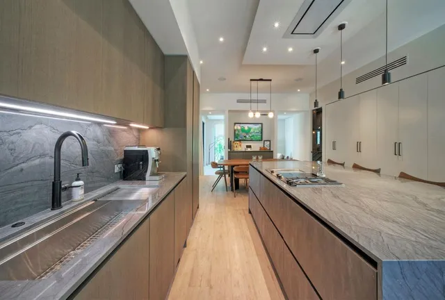 $2,500,000 | 2309 South 4th Street, Austin, TX 78704