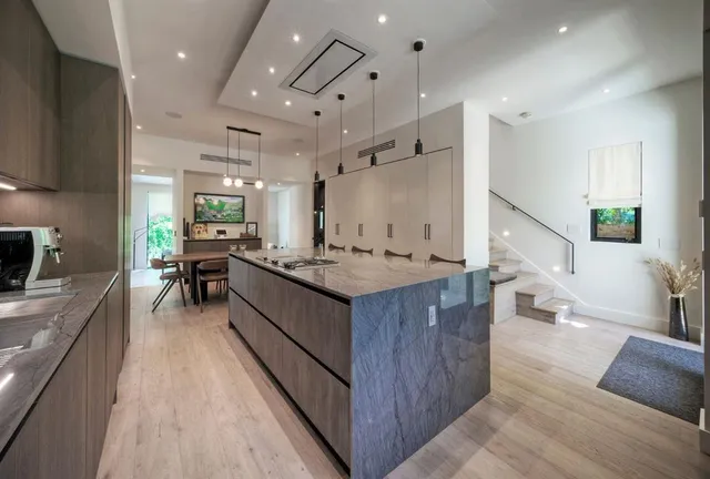 $2,500,000 | 2309 South 4th Street, Austin, TX 78704