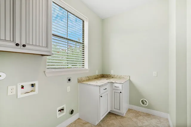 $1,070,000 | 1 Shadow Creek Villas Loop, Spring, TX 77389