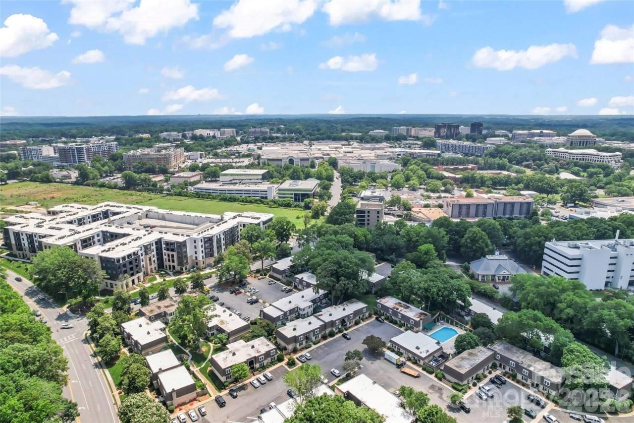 3520 Colony Road, Unit D Charlotte, NC 28211 - Photo 18 of 22 Gallery Image 18