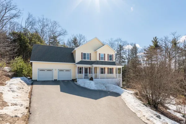 $775,000 | 10 Skywatch Road, Center Harbor, NH 03226