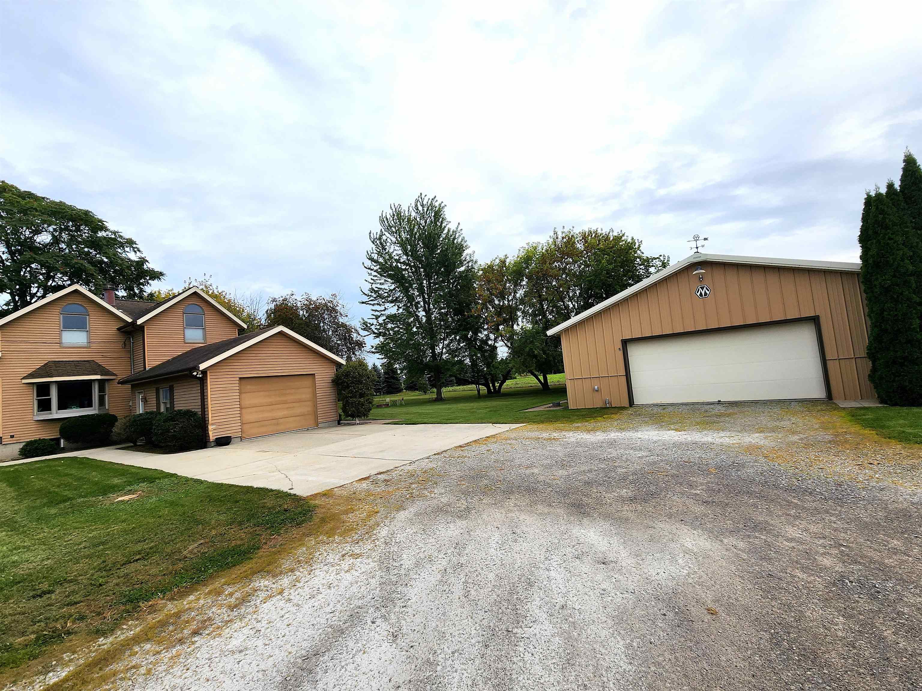 932 Wheeler Road Bay City, MI 48706 - Photo 3 of 49 Gallery Image 3