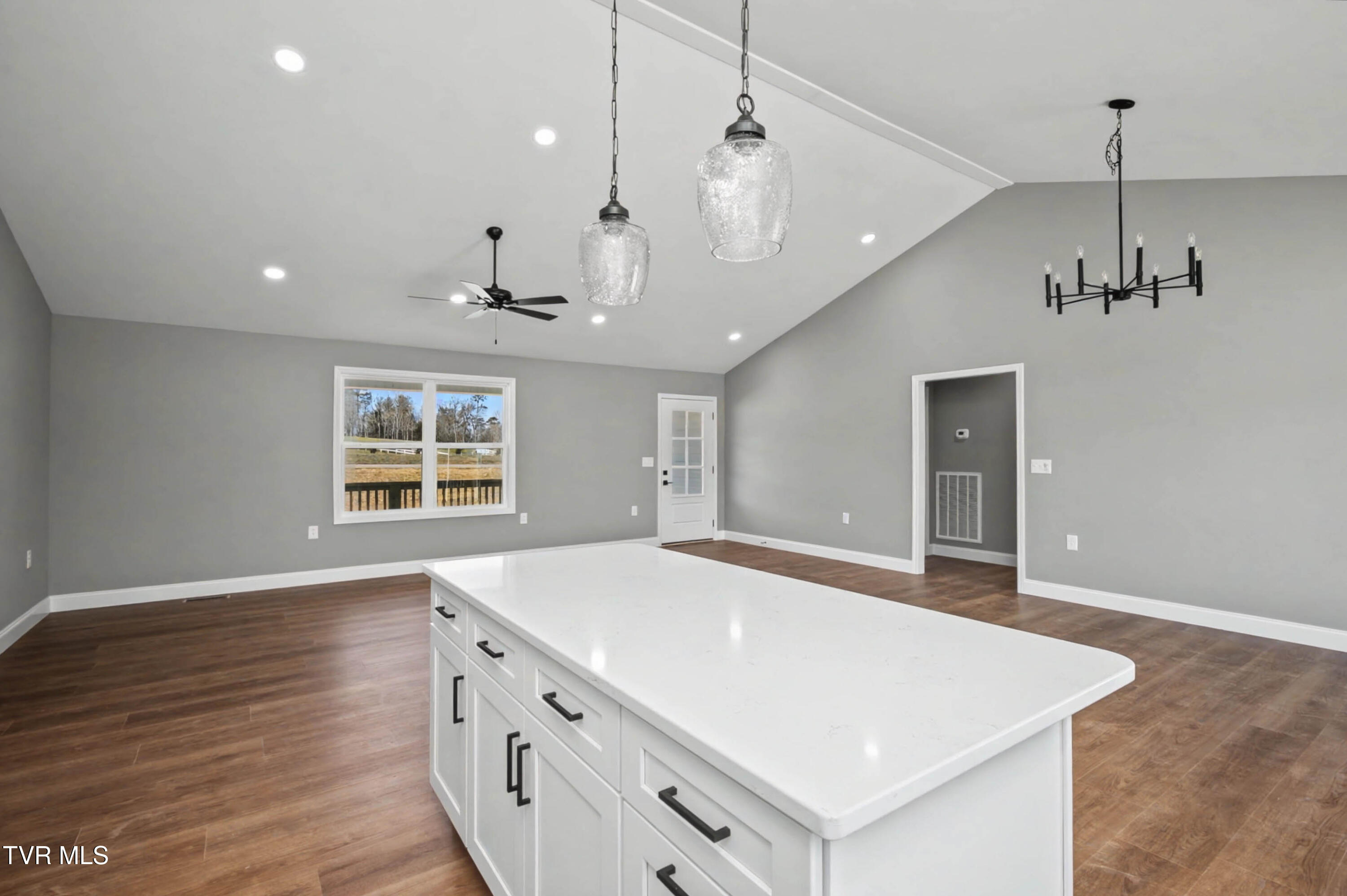 450 Barren Valley Road Chuckey, TN 37641 - Photo 12 of 27 450 Barren Valley Rd-12