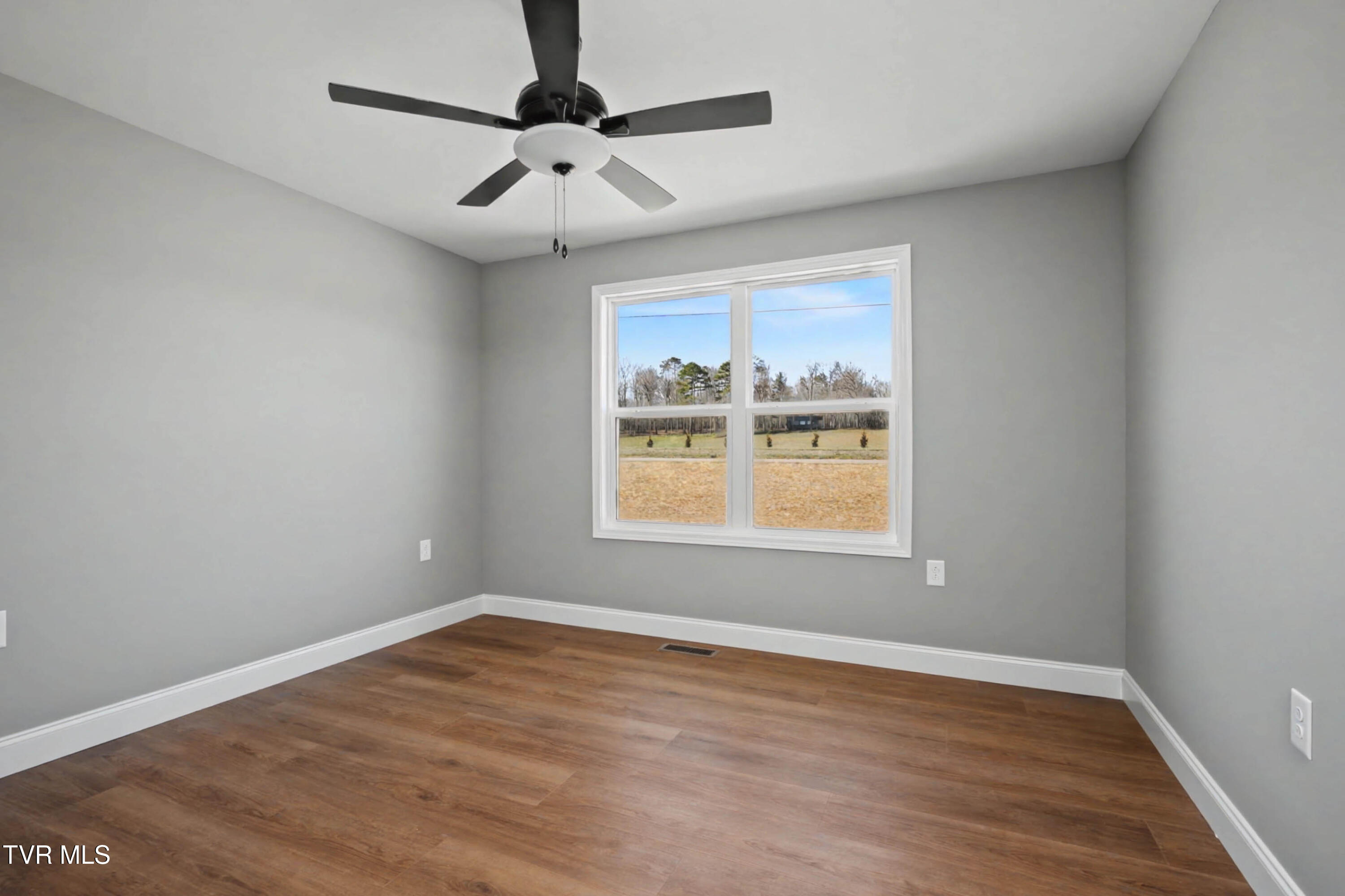 450 Barren Valley Road Chuckey, TN 37641 - Photo 18 of 27 450 Barren Valley Rd-18