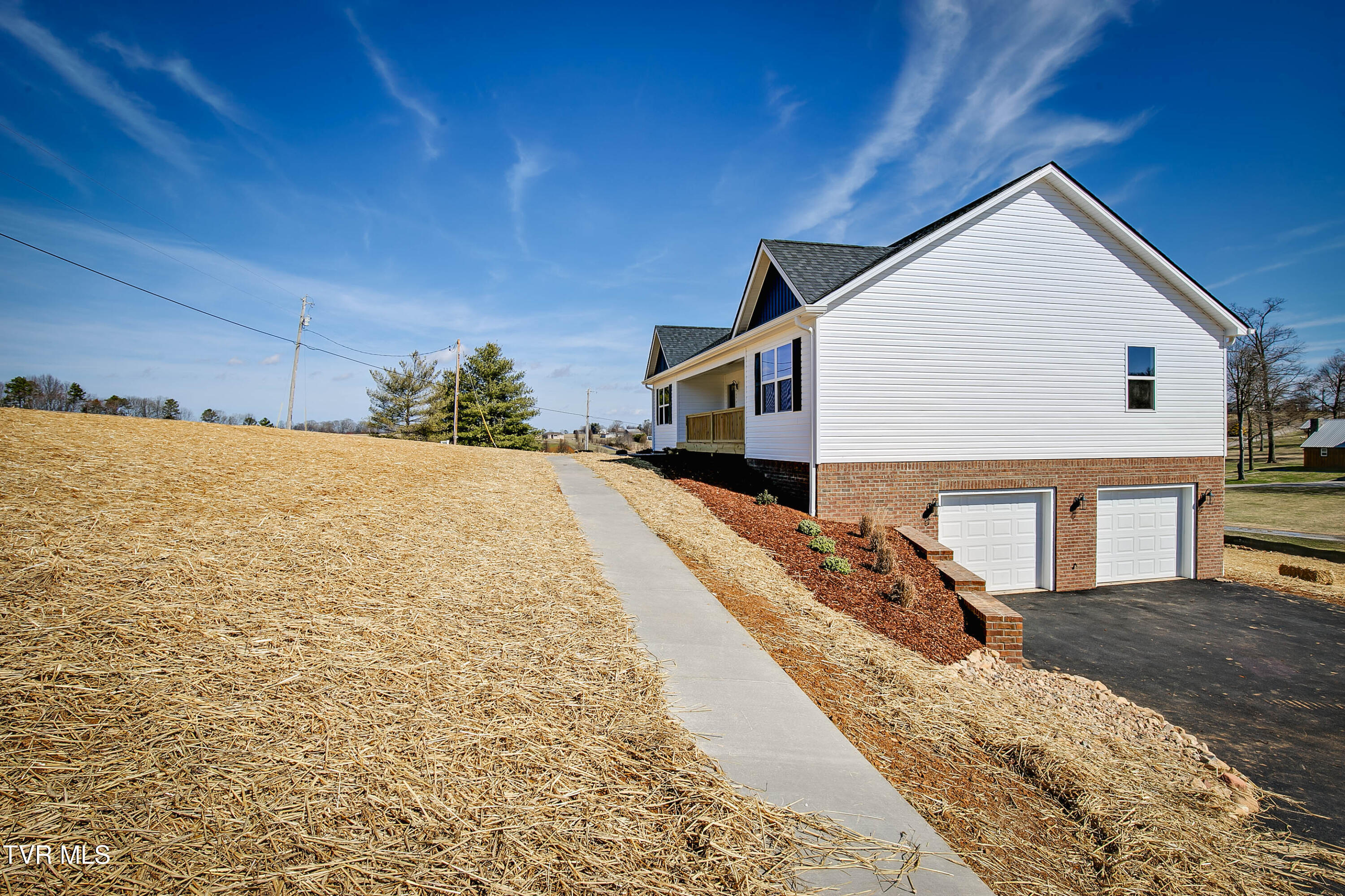 450 Barren Valley Road Chuckey, TN 37641 - Photo 4 of 27 450 Barren Valley Rd-4