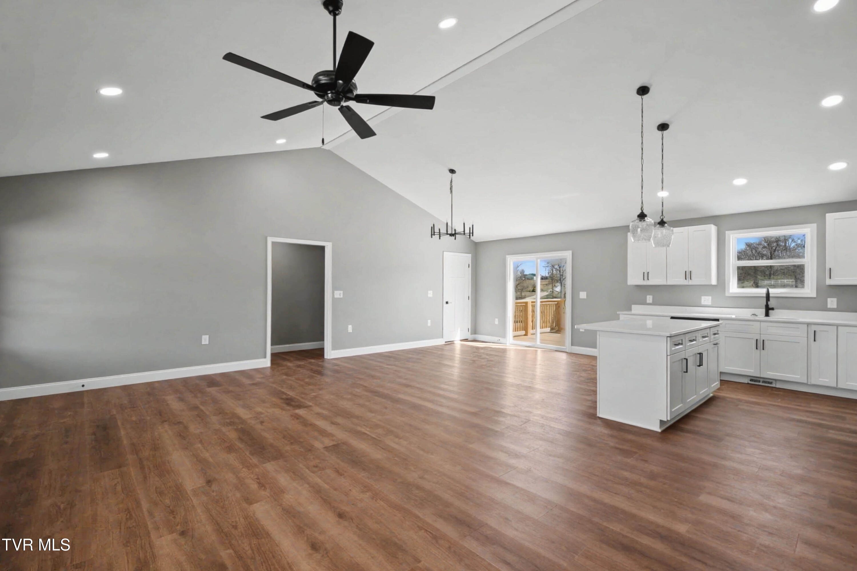 450 Barren Valley Road Chuckey, TN 37641 - Photo 8 of 27 450 Barren Valley Rd-8