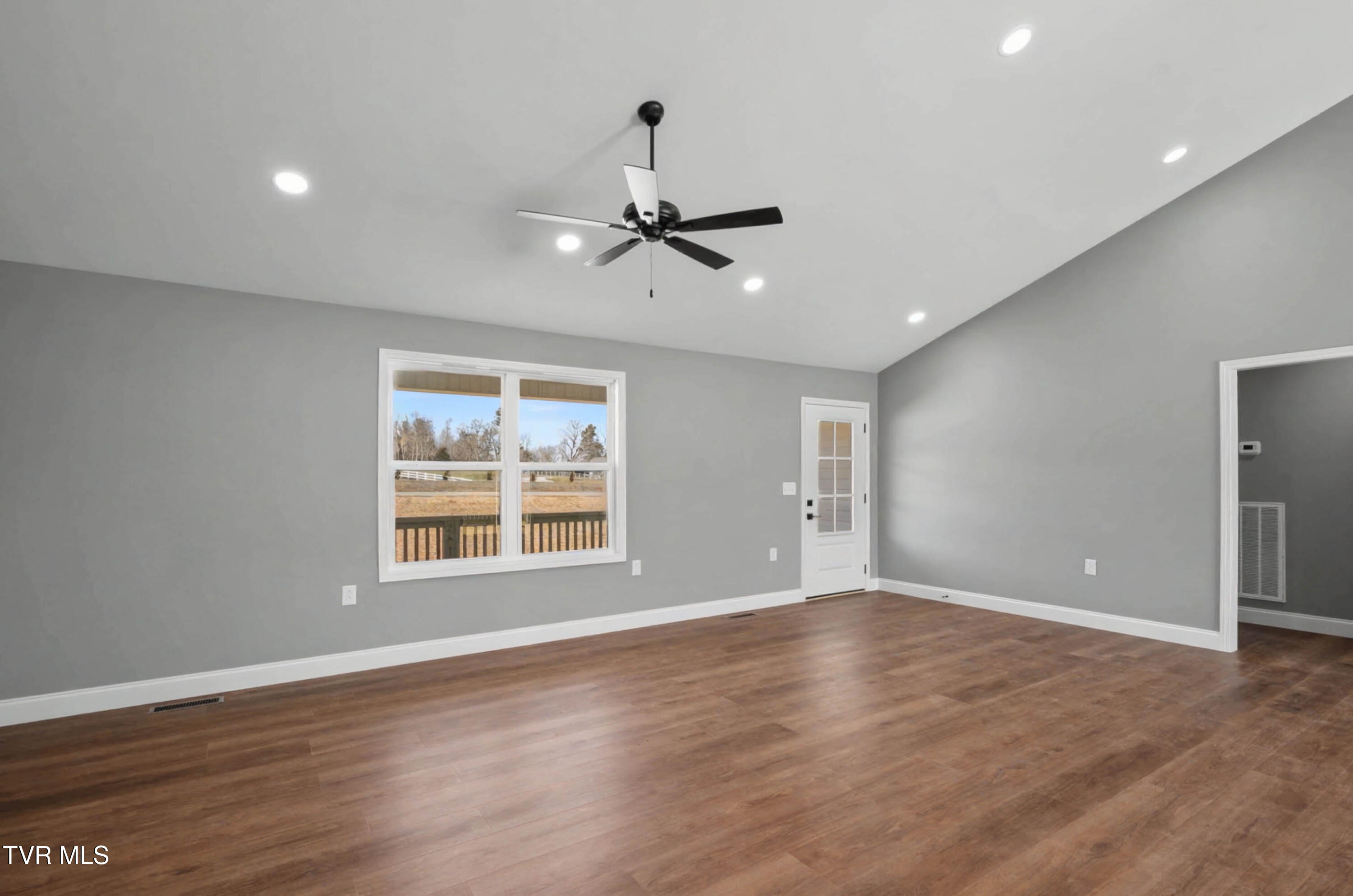 450 Barren Valley Road Chuckey, TN 37641 - Photo 9 of 27 450 Barren Valley Rd-9