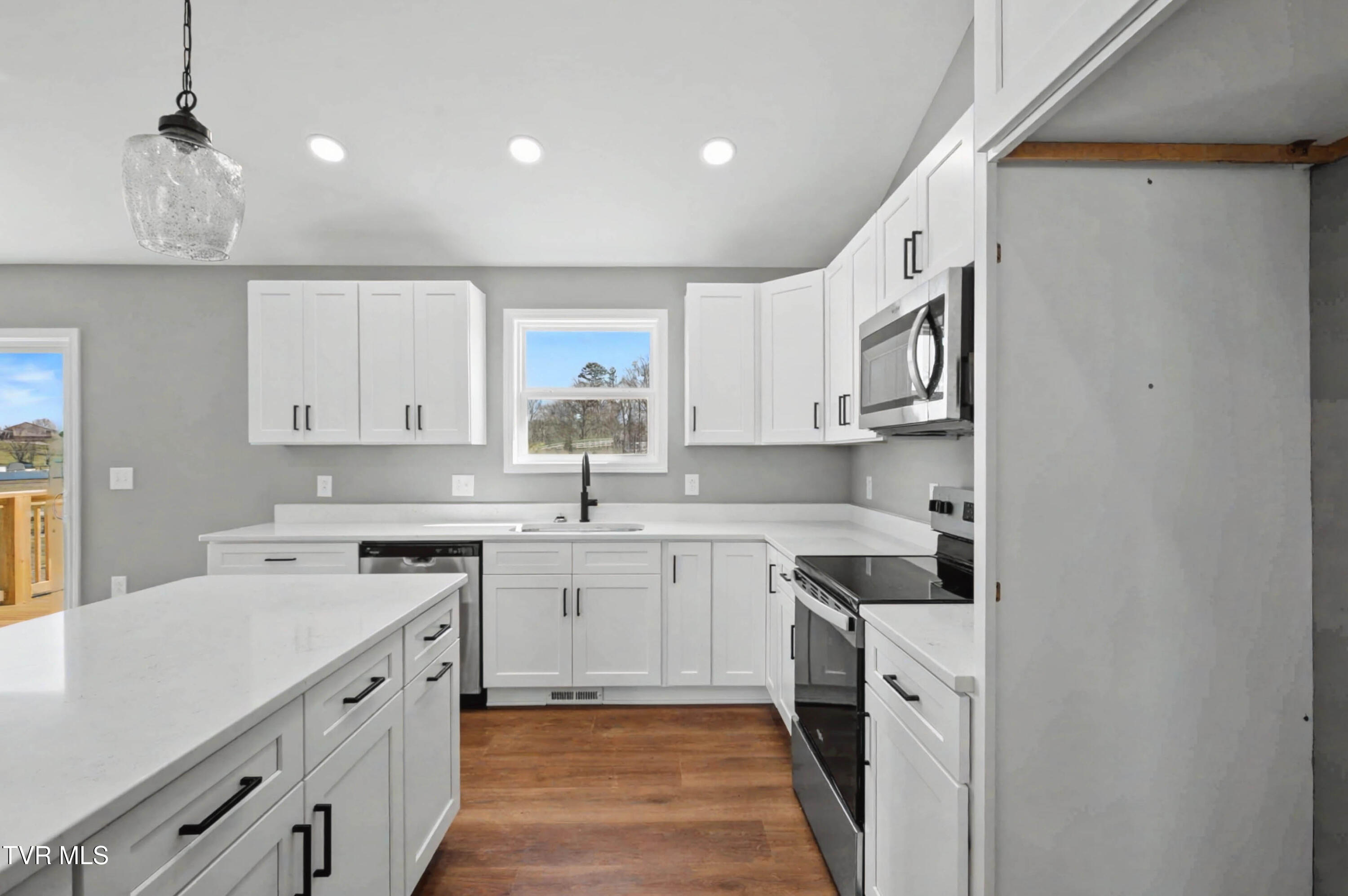 450 Barren Valley Road Chuckey, TN 37641 - Photo 10 of 27 450 Barren Valley Rd-10