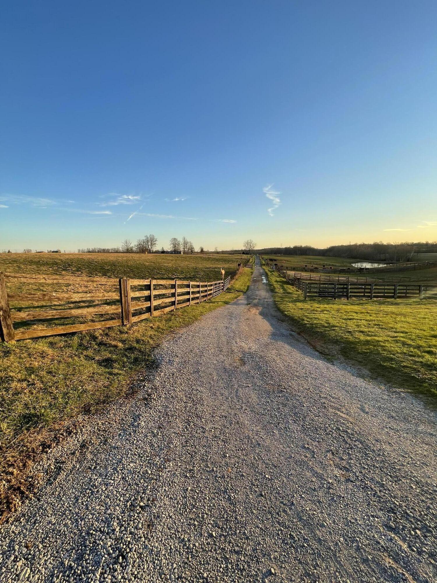 4137 Lexington Road Lancaster, KY 40444 - Photo 6 of 7 0EF70E46-C81D-4036-A84E-2C0E7115B195