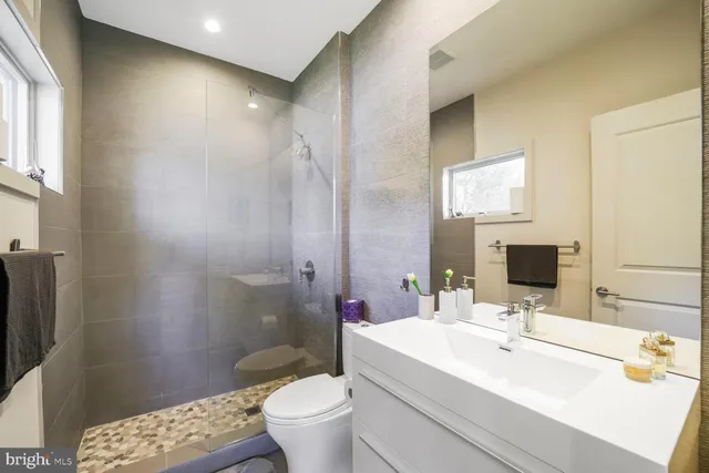 $2,249,000 | 8507 Rayburn Road, Bethesda, MD 20817