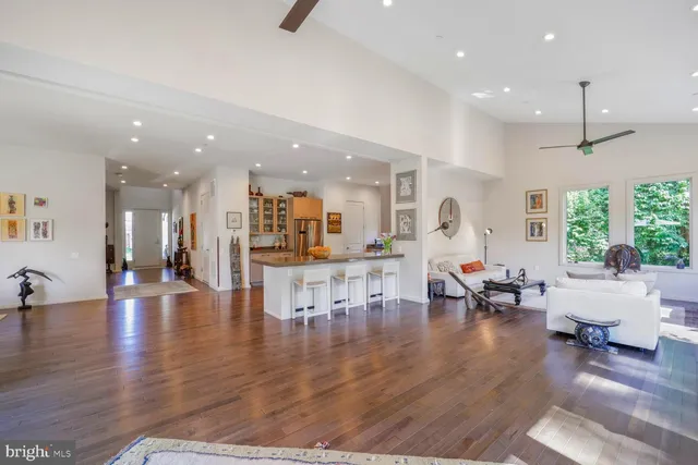 $2,249,000 | 8507 Rayburn Road, Bethesda, MD 20817