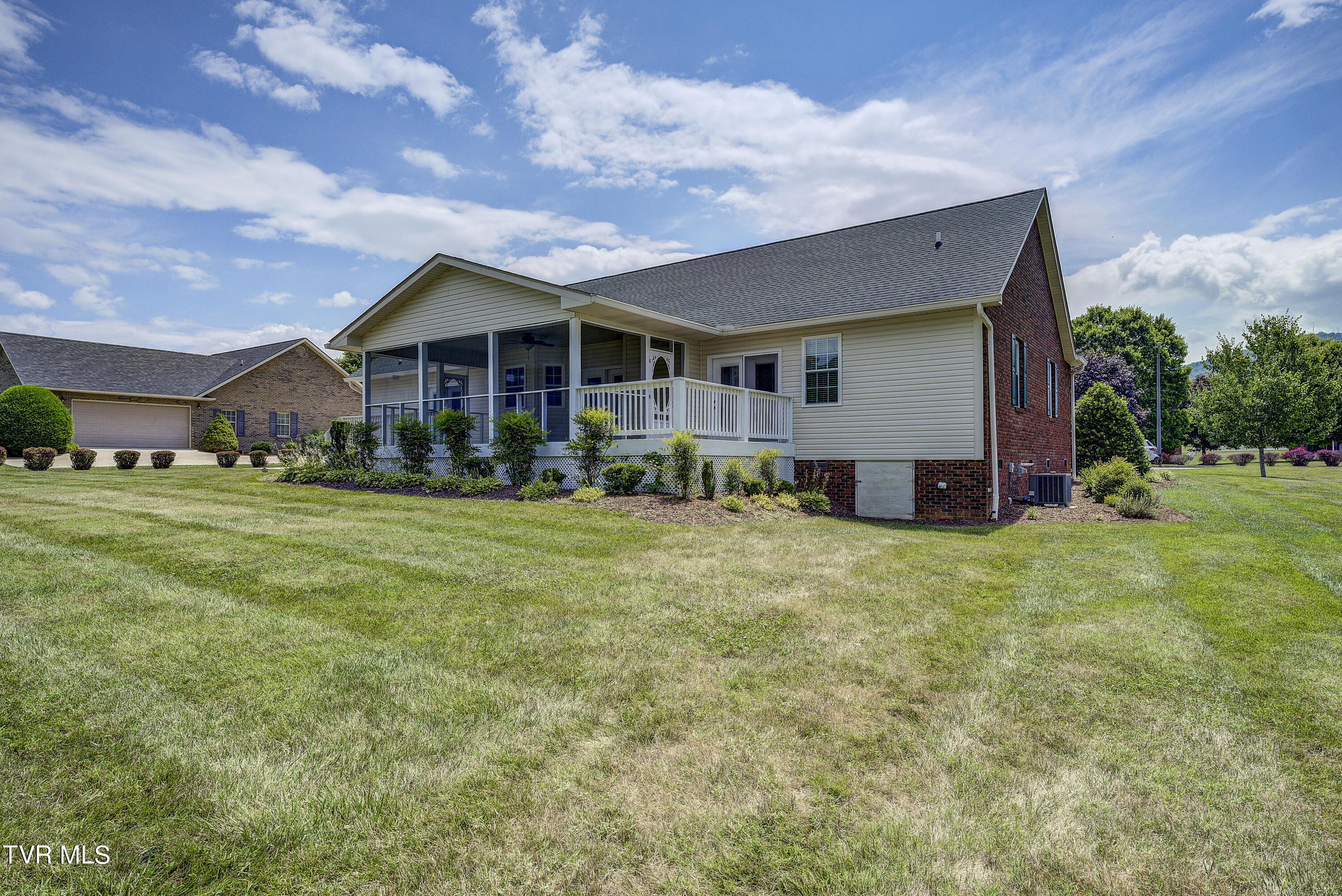 203 Old Farm Road Erwin, TN 37650 - Photo 12 of 50 OldFarm-8