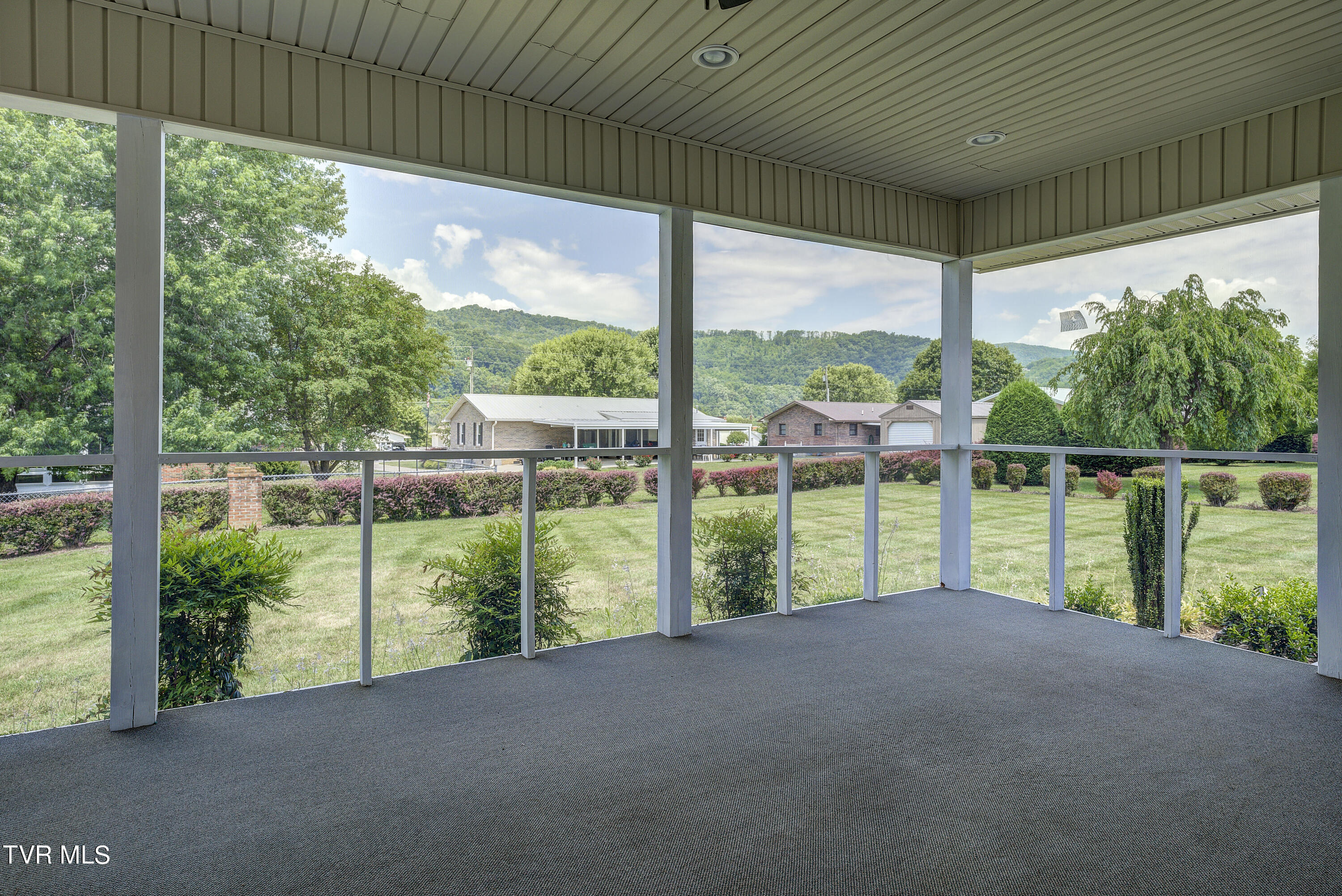 203 Old Farm Road Erwin, TN 37650 - Photo 15 of 50 OldFarm-11