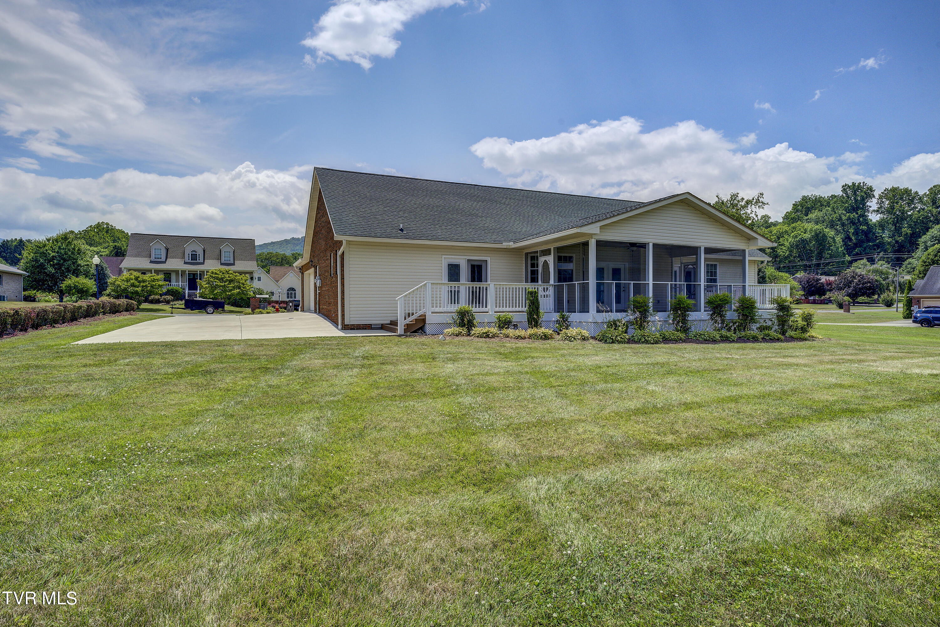 203 Old Farm Road Erwin, TN 37650 - Photo 8 of 50 OldFarm-6