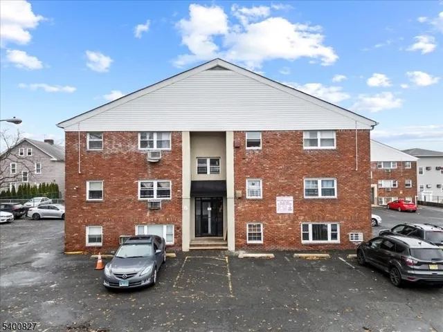 $219,000 | 816 West Grand Street, Unit 3J, Elizabeth, NJ 07202