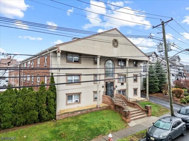 $219,000 | 816 West Grand Street, Unit 3J, Elizabeth, NJ 07202