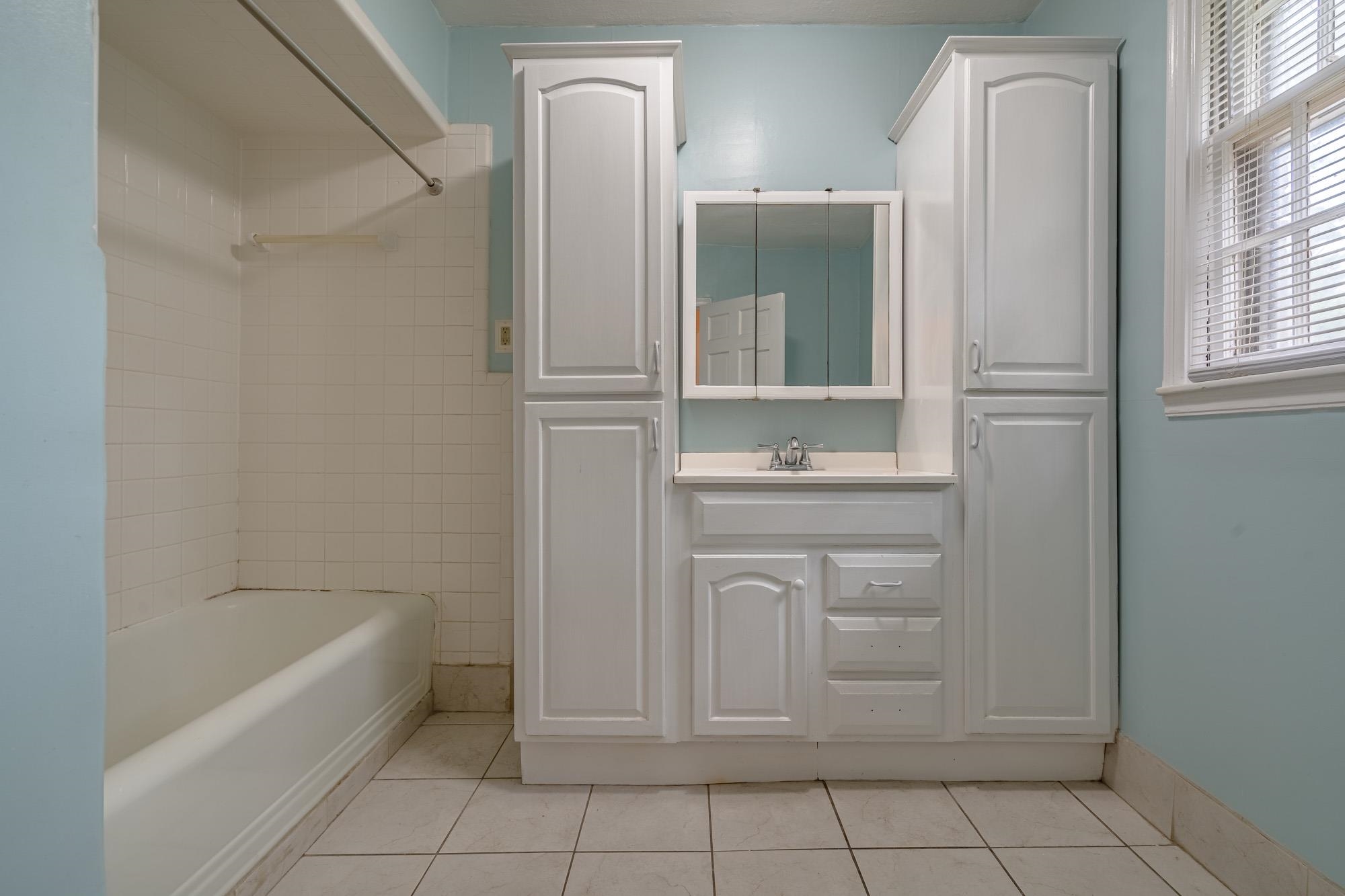 5056 Walnut Grove Road Memphis, TN 38117 - Photo 17 of 24