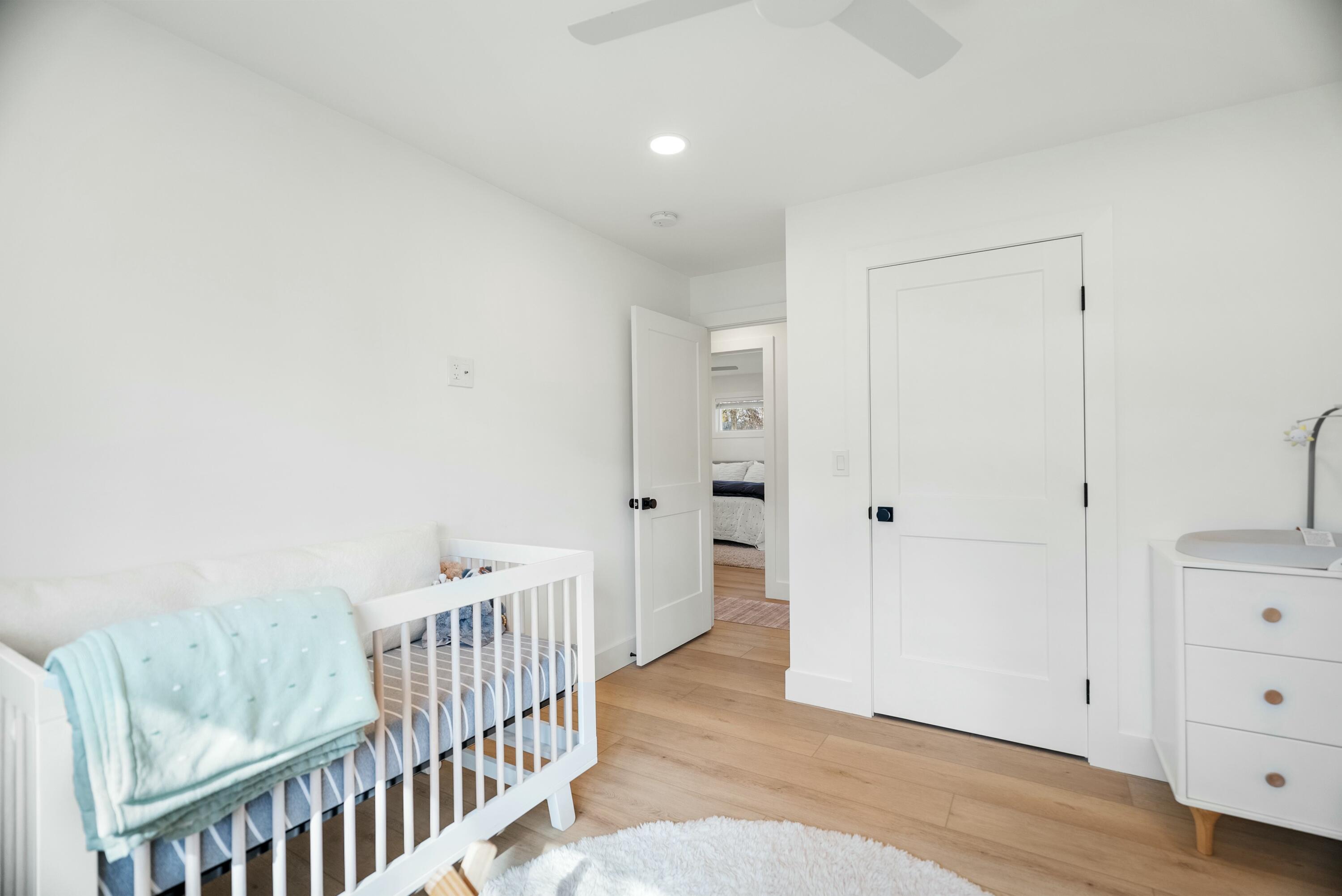 7068 Riata Drive Redding, CA 96002 - Photo 17 of 44 Bedroom 1