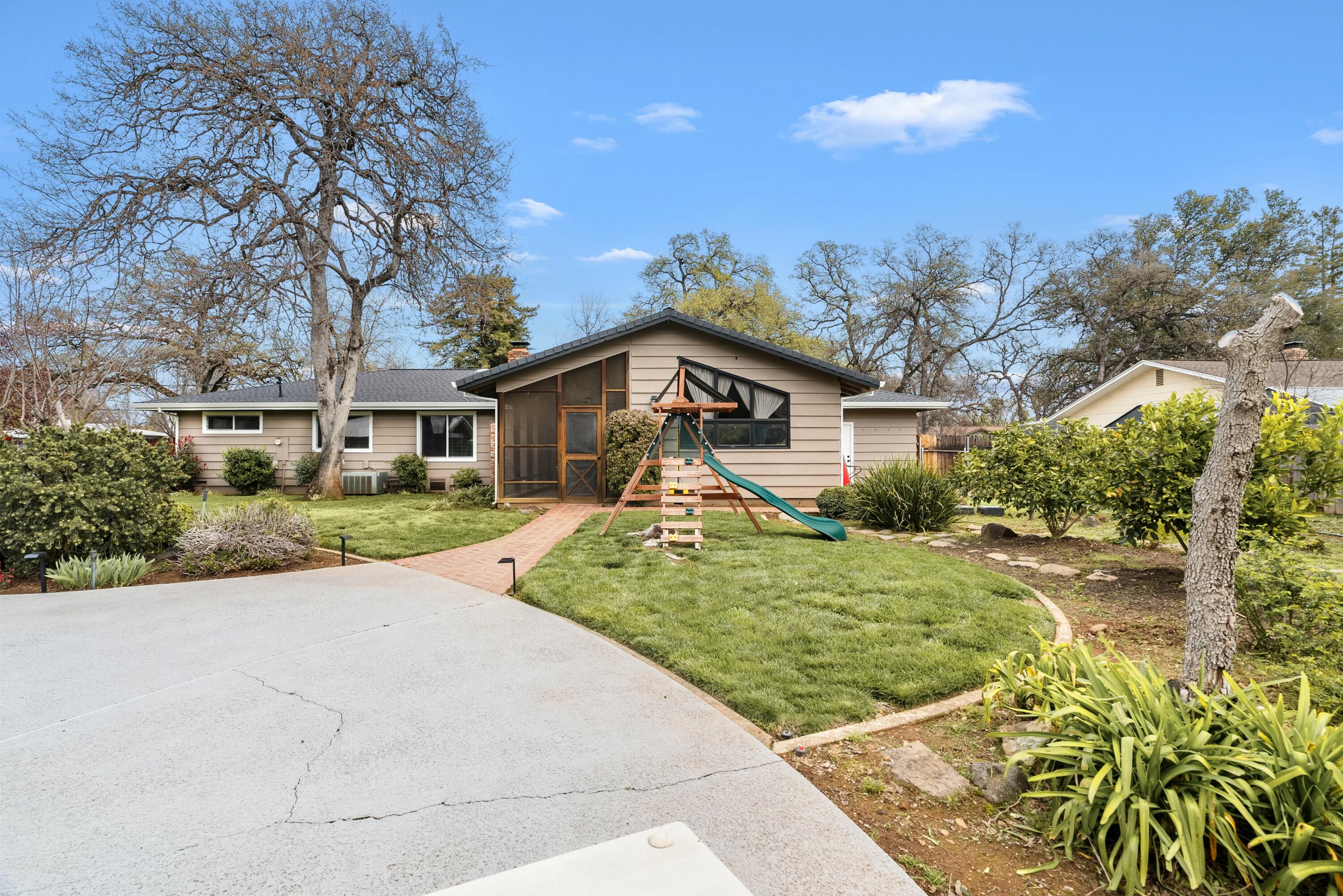 7068 Riata Drive Redding, CA 96002 - Photo 42 of 44 Backyard