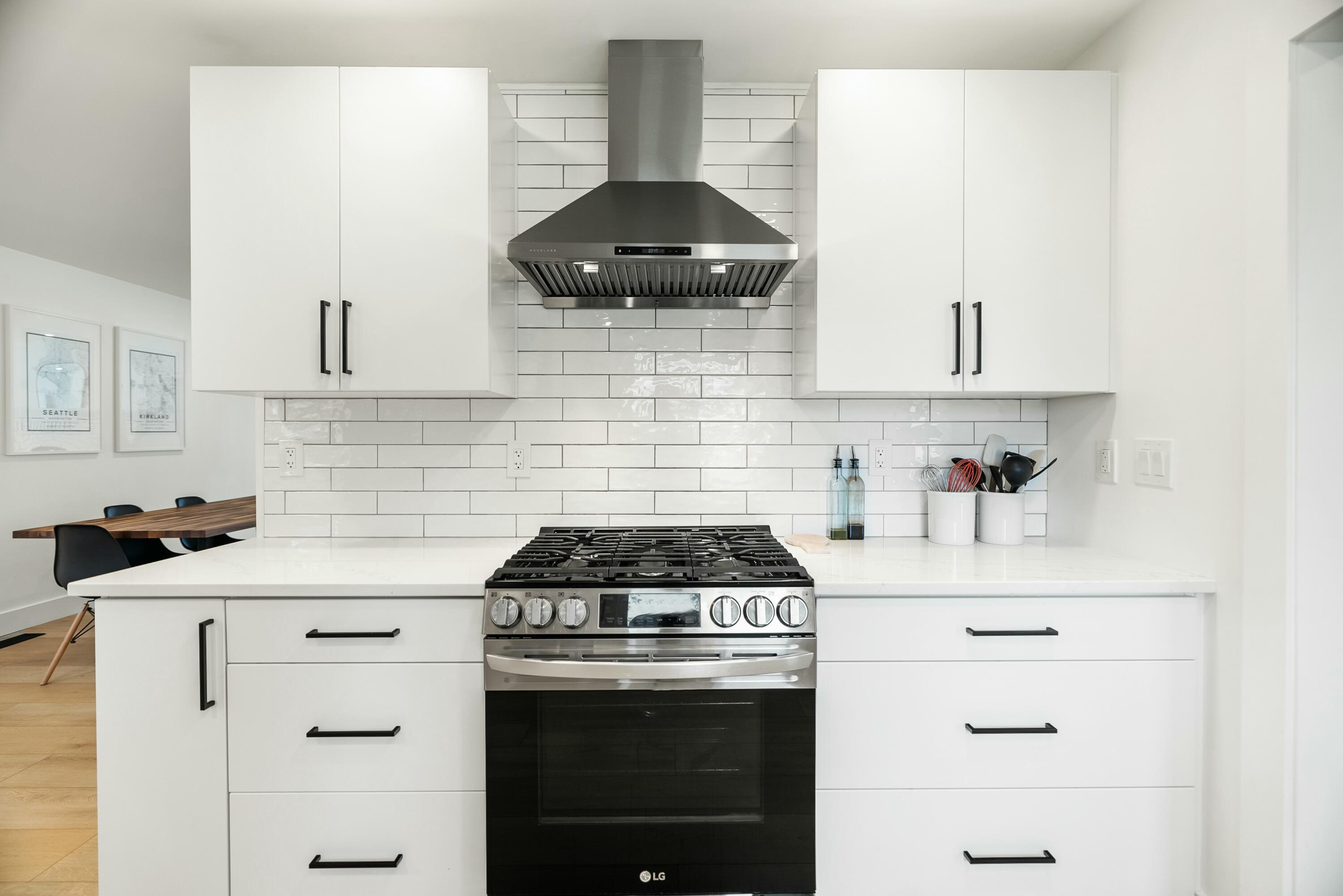 7068 Riata Drive Redding, CA 96002 - Photo 7 of 44 Kitchen