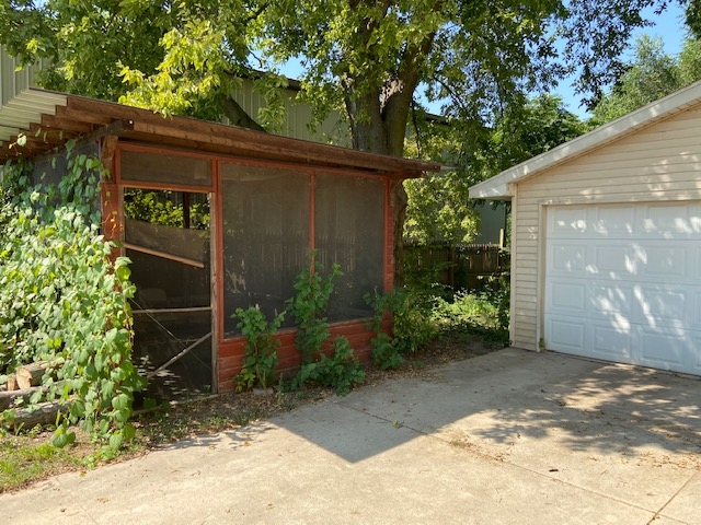 511 Main Street Pekin, IL 61554 - Photo 4 of 17 Gallery Image 4