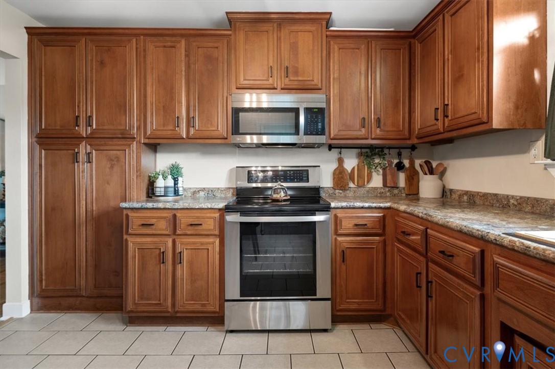 16100 Gary Avenue Chester, VA 23831 - Photo 33 of 47