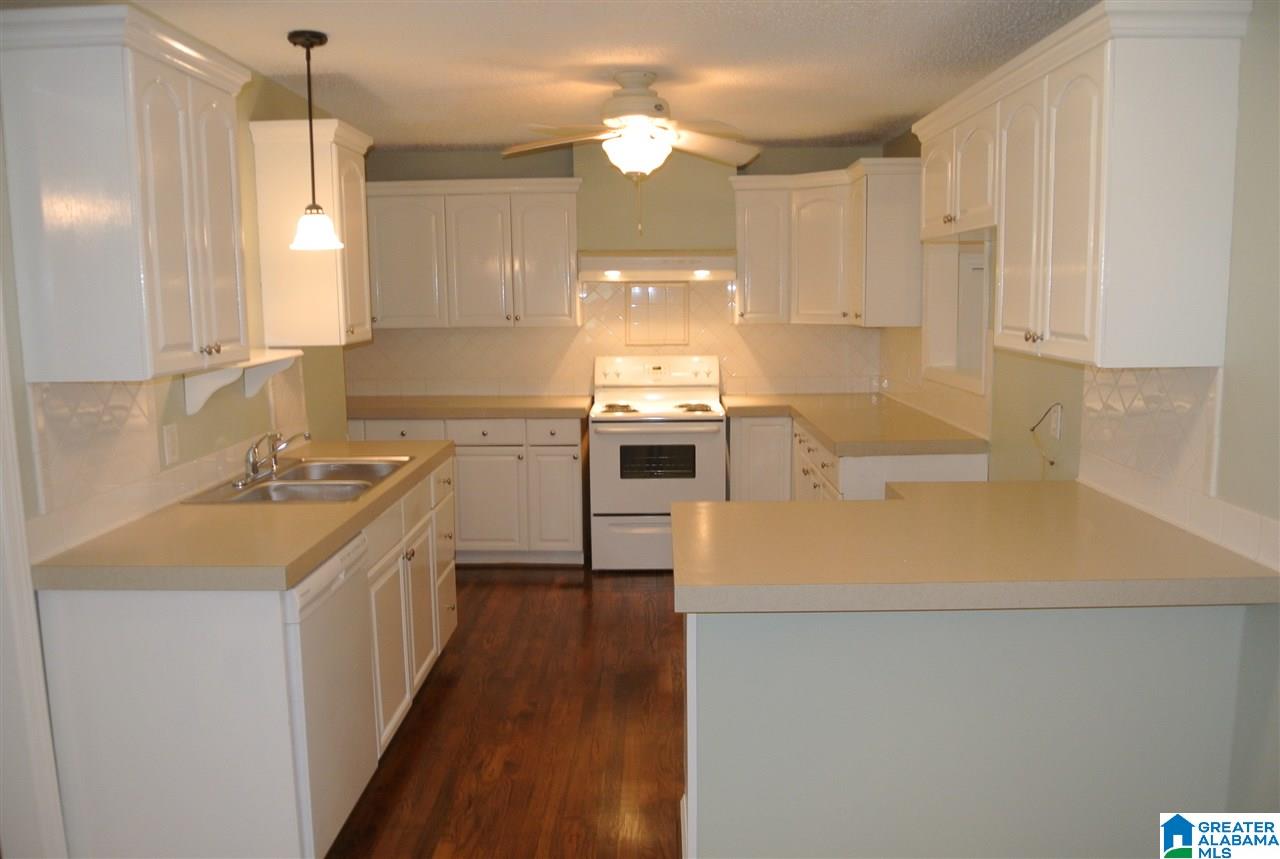 329 Grove Street Springville, AL 35146 - Photo 8 of 44