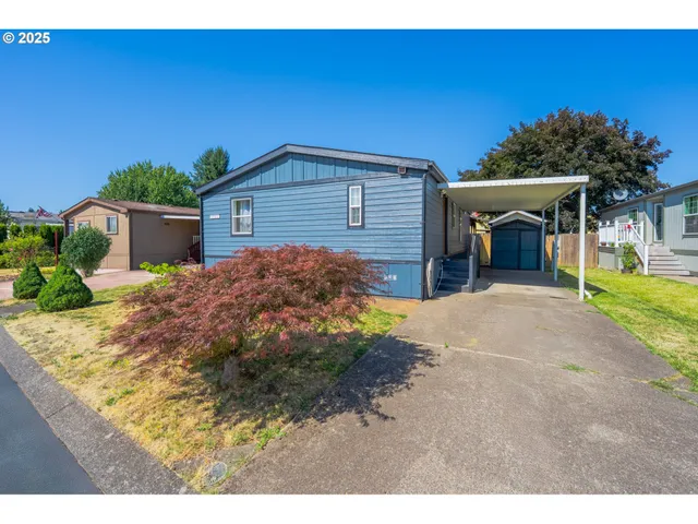 a house view with a outdoor space
