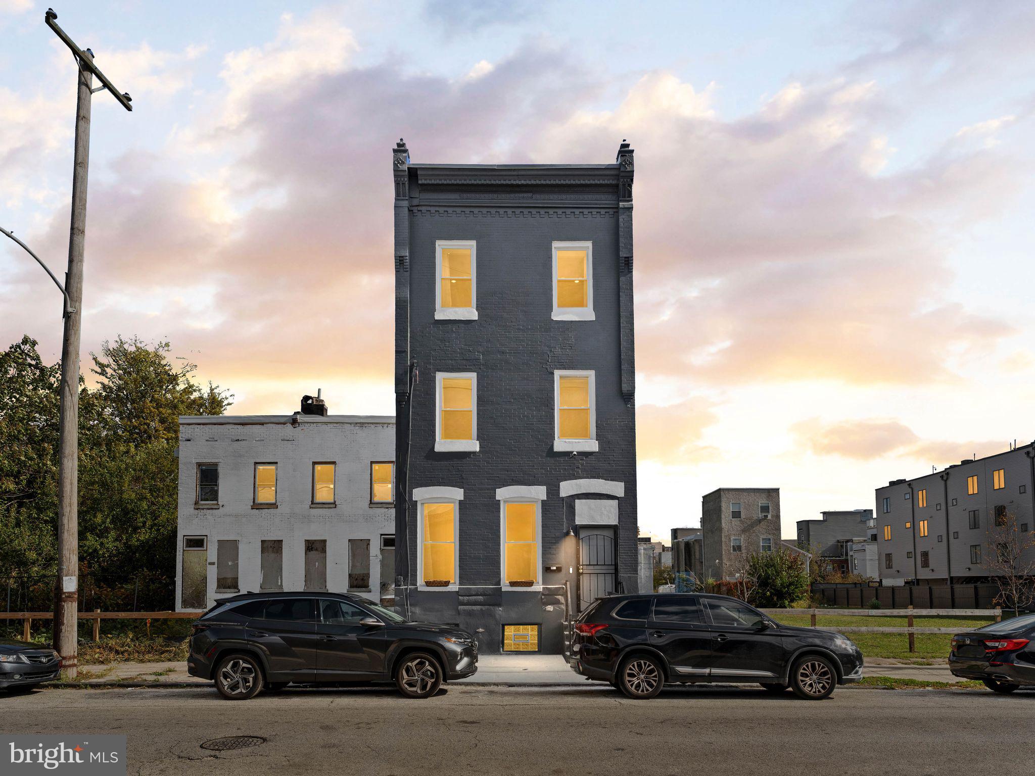 a car parked in front of a building