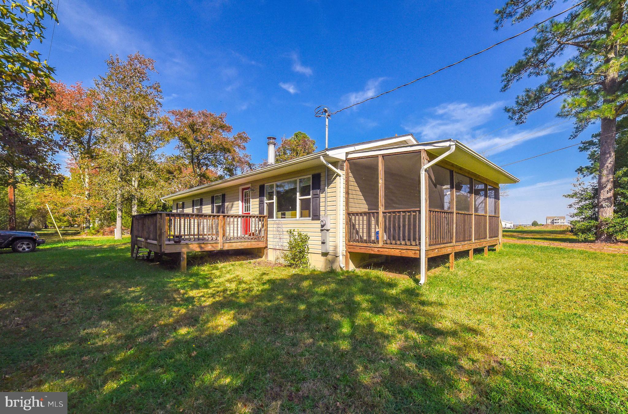 16100 Thomas Road Piney Point, MD 20674 - Photo 24 of 30 Screened porch