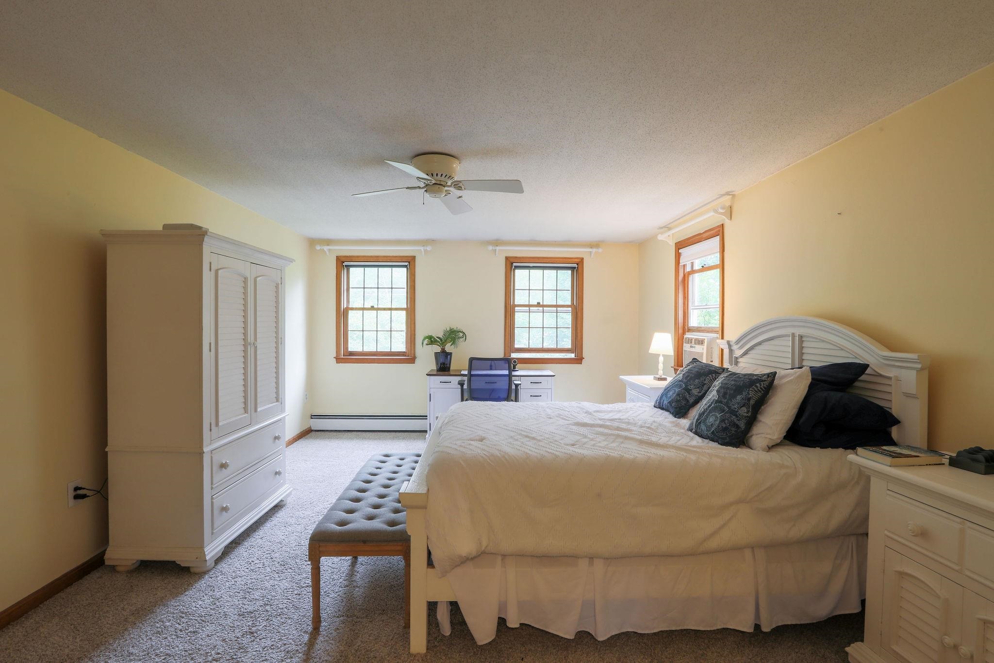 6 David Drive Pelham, NH 03076 - Photo 18 of 36