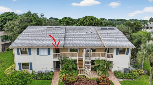 $225,000 | 4 Eastgate Drive, Unit B, Boynton Beach, FL 33436