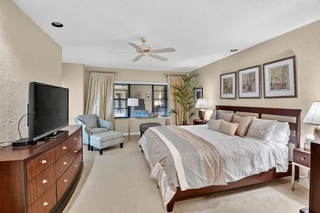 $225,000 | 4 Eastgate Drive, Unit B, Boynton Beach, FL 33436
