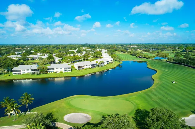 $225,000 | 4 Eastgate Drive, Unit B, Boynton Beach, FL 33436