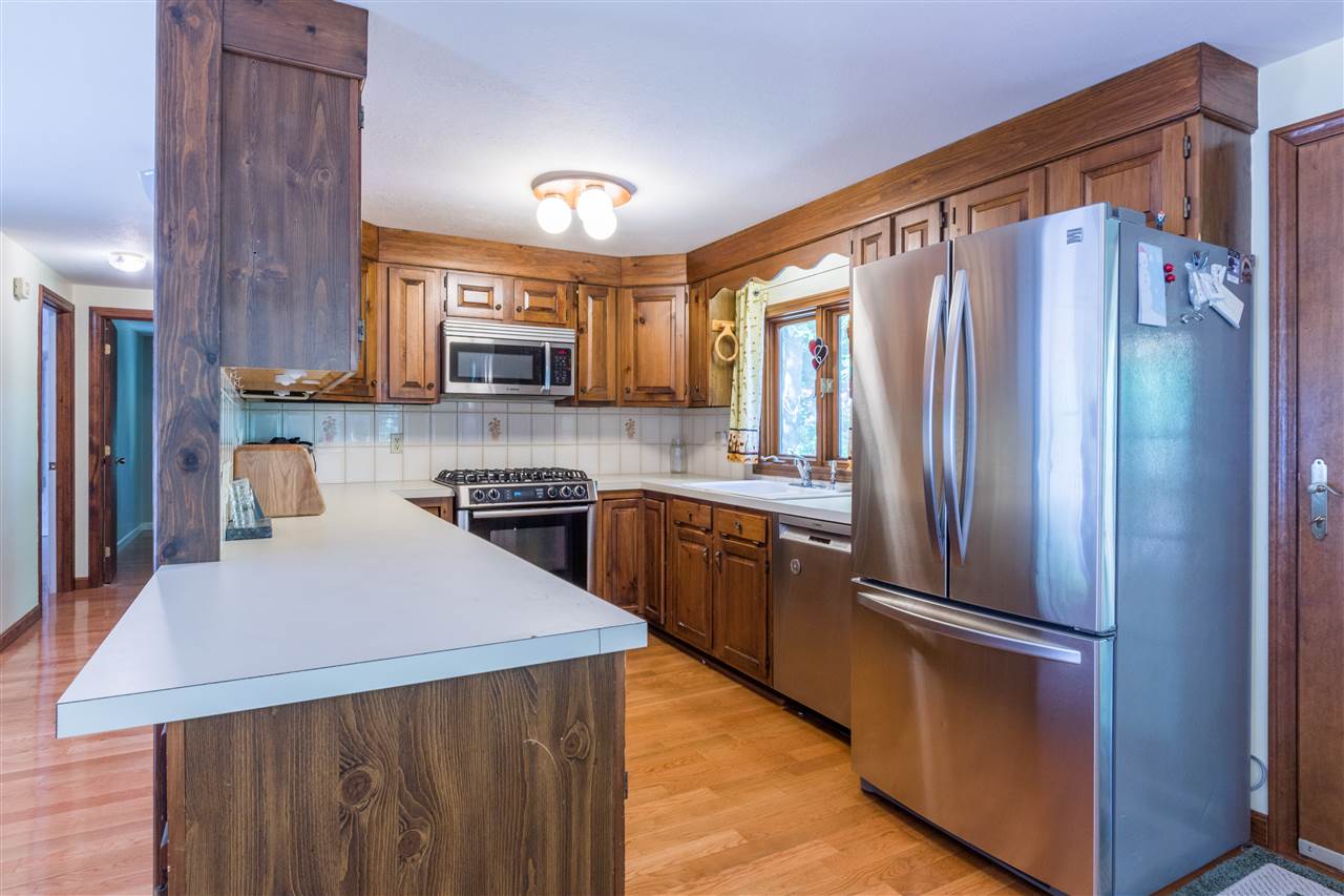 421 Savage Road Milford, NH 03055 - Photo 6 of 37