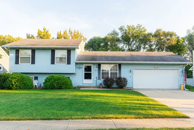 $270,000 | 918 Janet Street, Sycamore, IL 60178