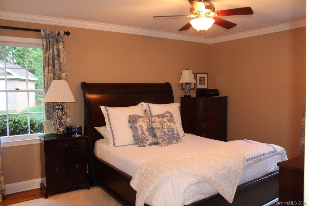 3036 Goneaway Road Charlotte, NC 28210 - Photo 11 of 24 Gallery Image 11