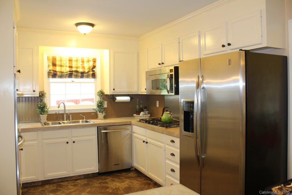 3036 Goneaway Road Charlotte, NC 28210 - Photo 8 of 24 Gallery Image 8
