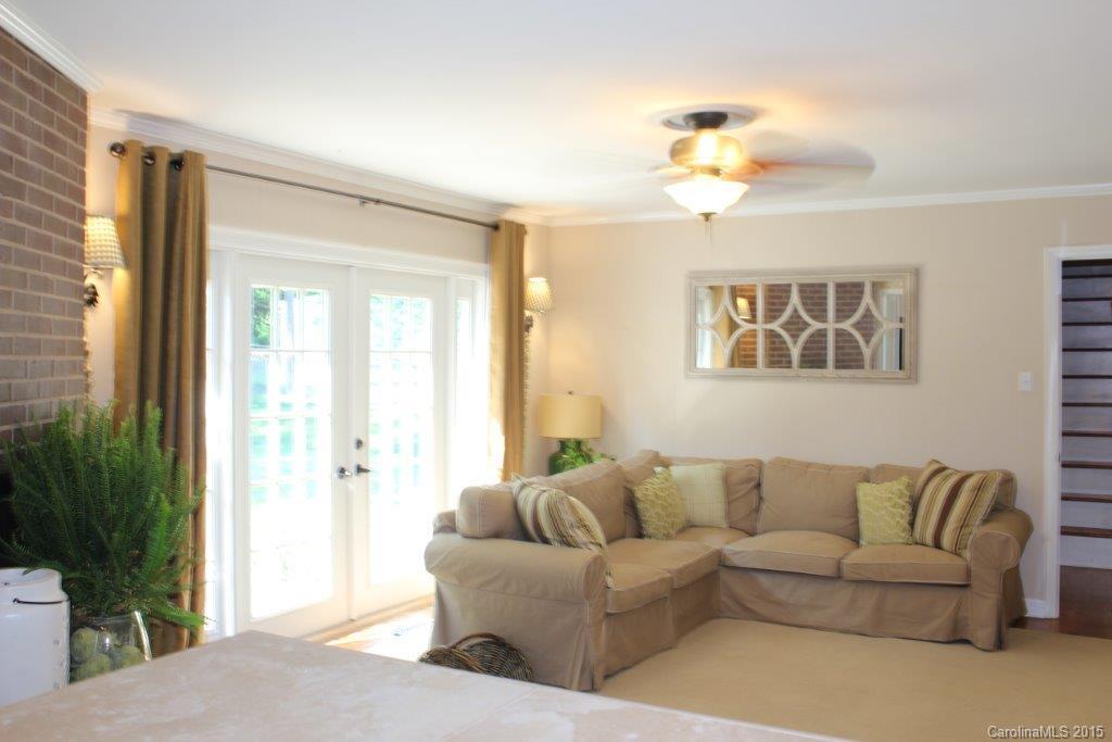 3036 Goneaway Road Charlotte, NC 28210 - Photo 9 of 24 Gallery Image 9