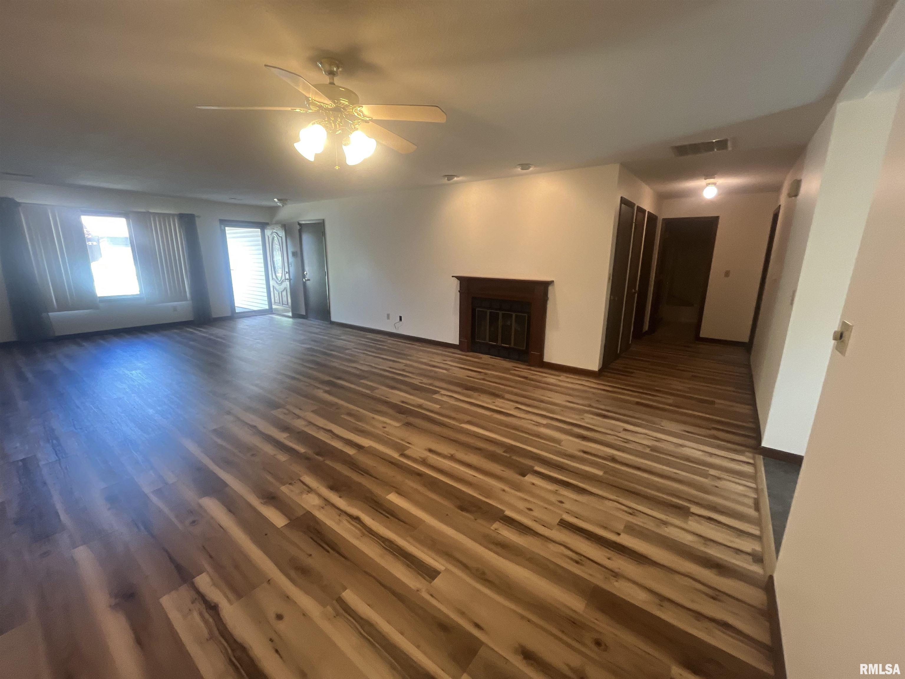 115 Astoria Road Springfield, IL 62704 - Photo 3 of 8