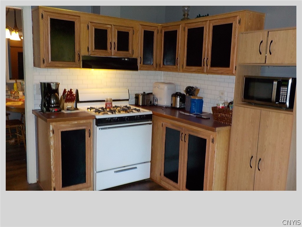 584 Canning Factory Road Richland, NY 13142 - Photo 8 of 29