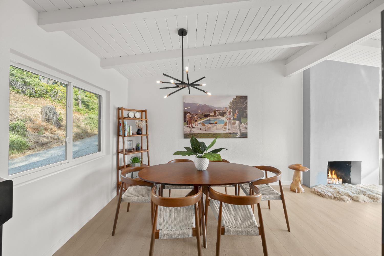 140 Rio Camino Street Auburn, CA 95603 - Photo 20 of 56 a view of a dining room with furniture window and outside view