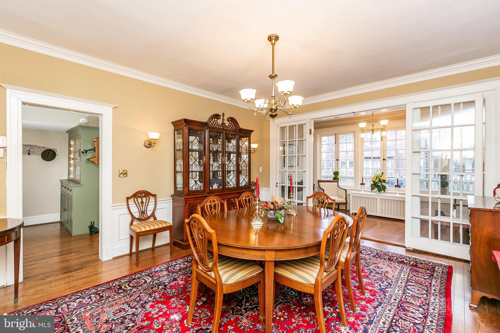 4334 Roland Avenue Baltimore, MD 21210 - Photo 14 of 51
