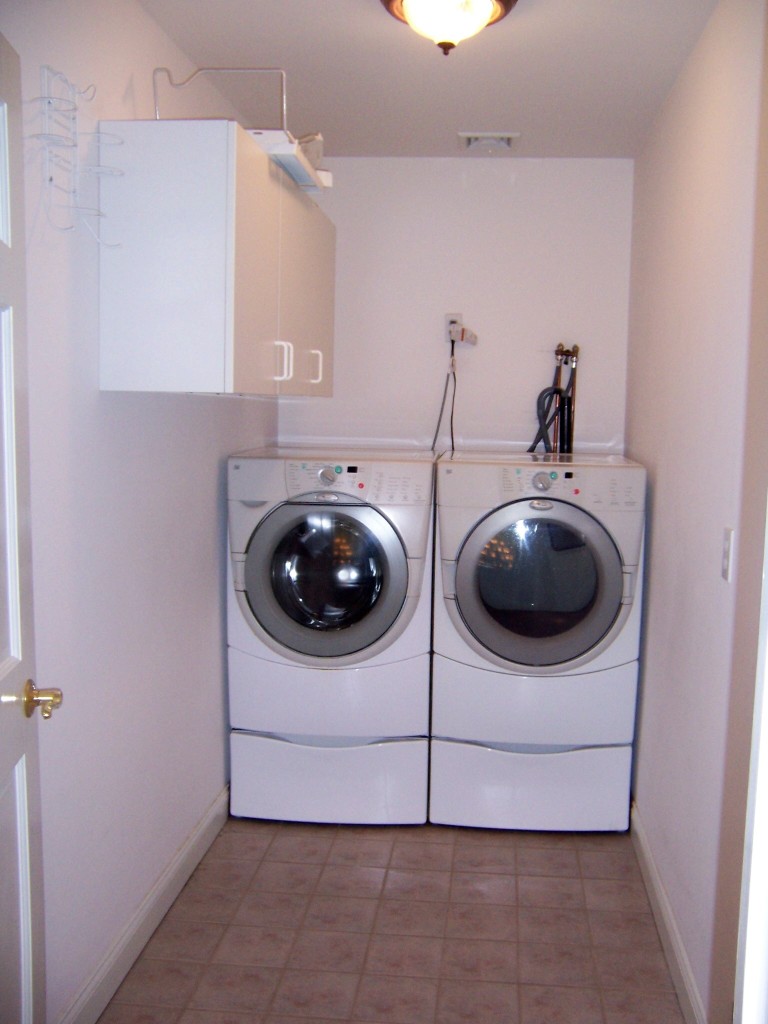 263 West Mountain Road Lenox, MA 01240 - Photo 22 of 30 LaundryRoom