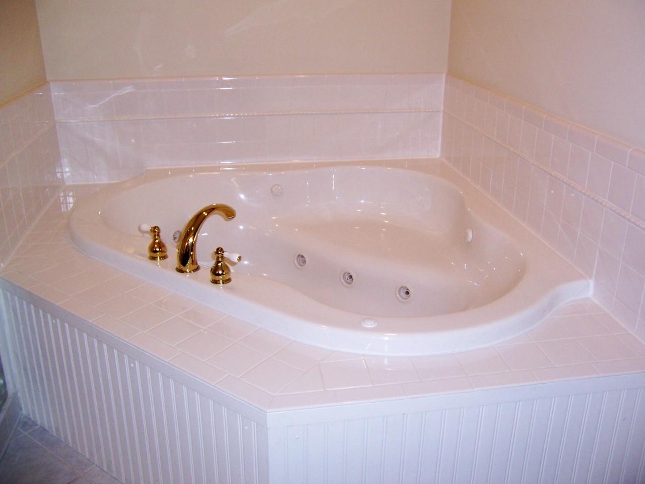 263 West Mountain Road Lenox, MA 01240 - Photo 25 of 30 MasterBathJetTub