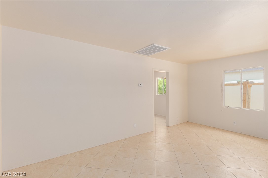 108 West Victory Road Henderson, NV 89015 - Photo 19 of 29 Gallery Image 19