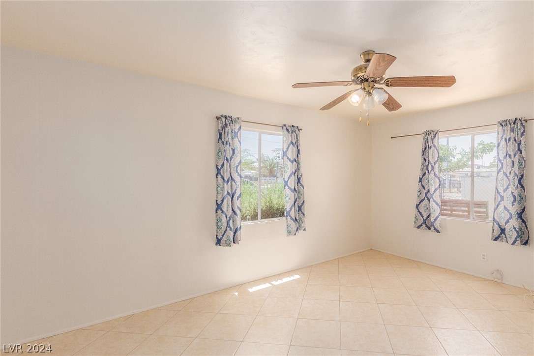108 West Victory Road Henderson, NV 89015 - Photo 6 of 29 Gallery Image 6
