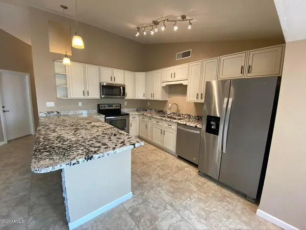 $2,230 | 607 West Rosemonte Drive, Phoenix, AZ 85027
