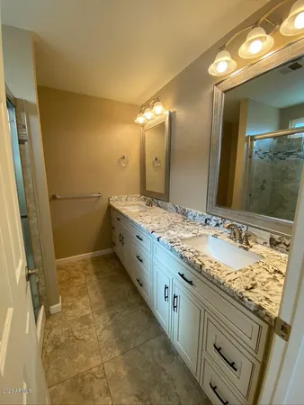 $2,195 | 607 West Rosemonte Drive, Phoenix, AZ 85027